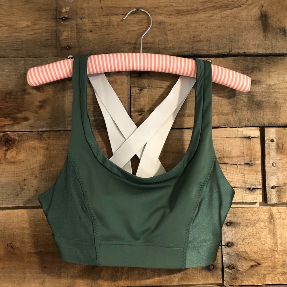 Fabletics sports bra